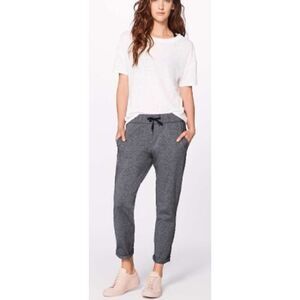Lululemon On the Fly Pant in Grey Women's Sz. 8